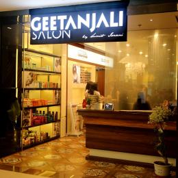 Hair Coloring Experience at Geetanjali Salon, Select City Walk