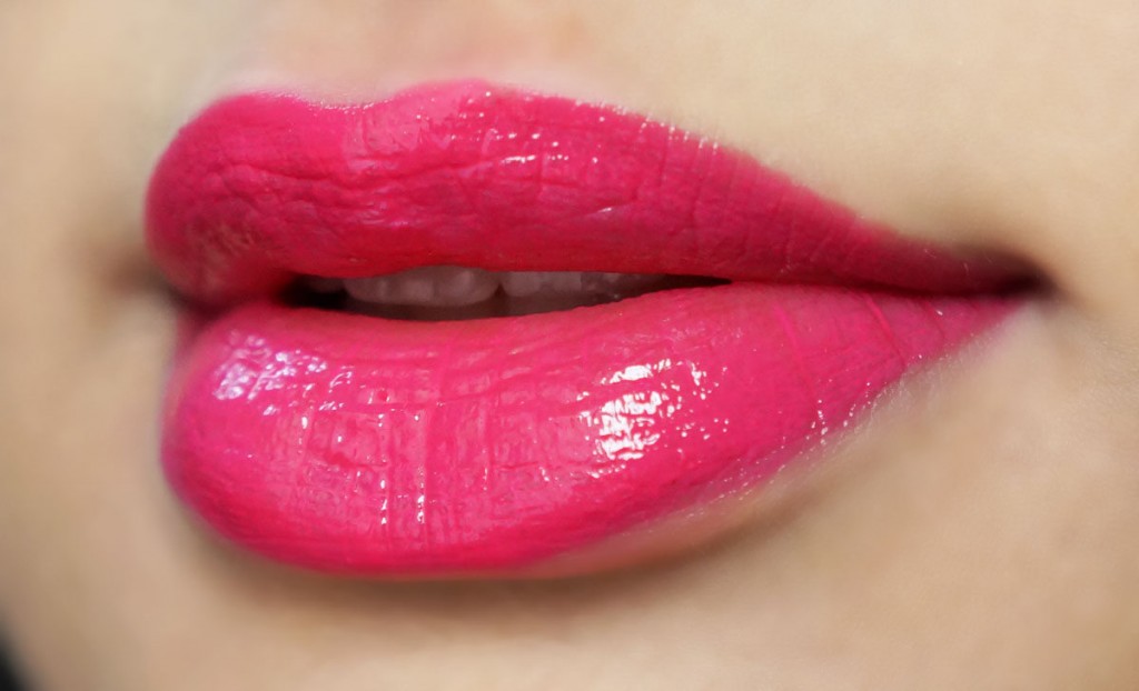 maybelline pink alert lipstick pow lip swatch on indian skin review