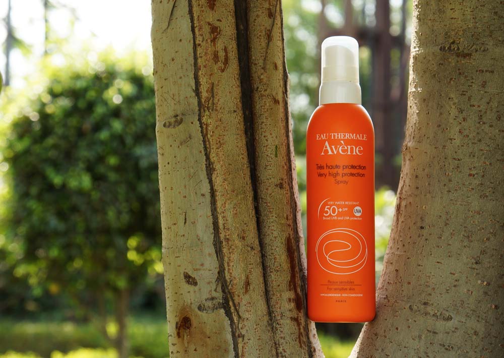 Avene Very High Protection SPF 50+ Spray Sunscreen Review - Heart