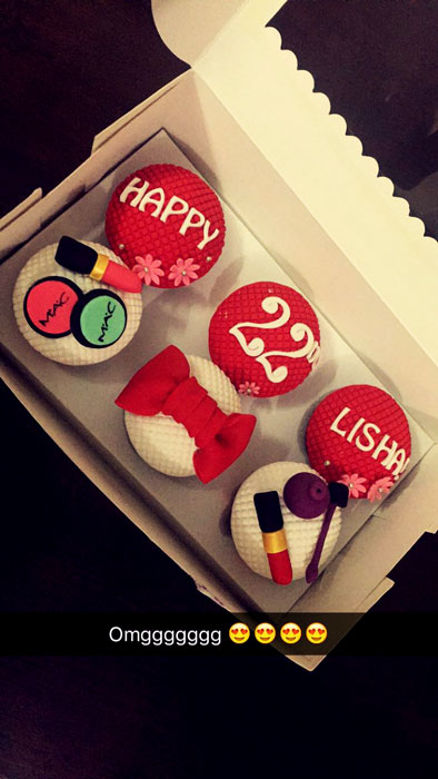 Cute Personalized Makeup Cupcakes Delhi