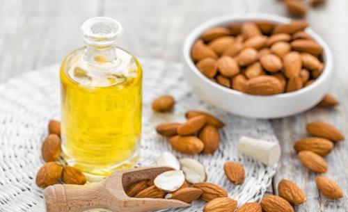 16 Best Benefits of Almond Oil For Skin, Hair, Health & More! 16 Best Benefits of Almond Oil For Skin, Hair, Health & More!