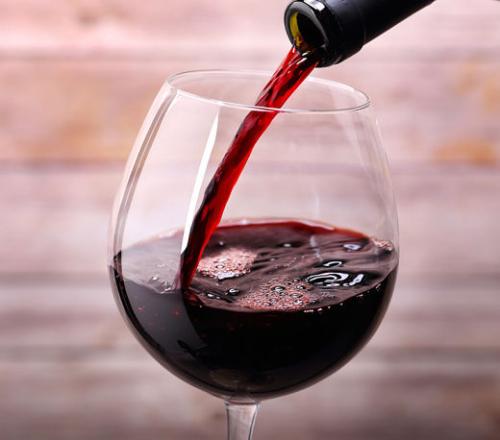 12 Best Benefits of Red Wine For Hair, Skin and Health 12 Best Benefits of Red Wine For Hair, Skin and Health