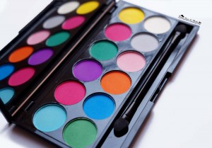 Sleek I Divine Ultra Mattes V1 Brights Eyeshadow Palette Review ...