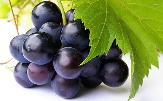 Amazing Benefits Of Black Grapes For Hair 