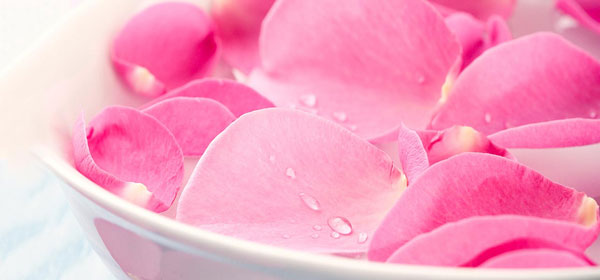 Best Uses Of Rose Water For Skin Face